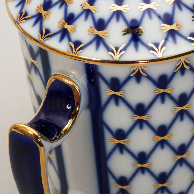 インペリアルポーセリン　蓋つきマグカップ＆ソーサーセット　コバルトネット模様 　ロモノーソフ