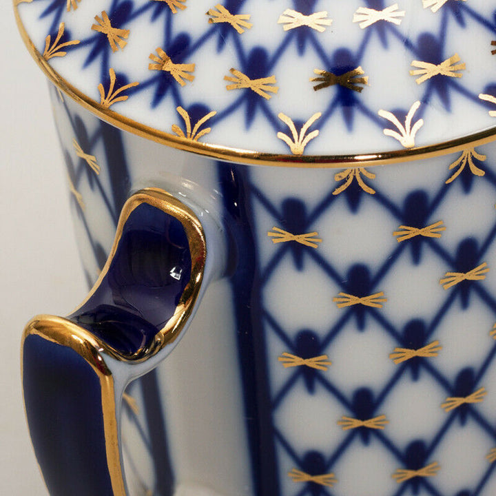 インペリアルポーセリン　蓋つきマグカップ＆ソーサーセット　コバルトネット模様 　ロモノーソフ