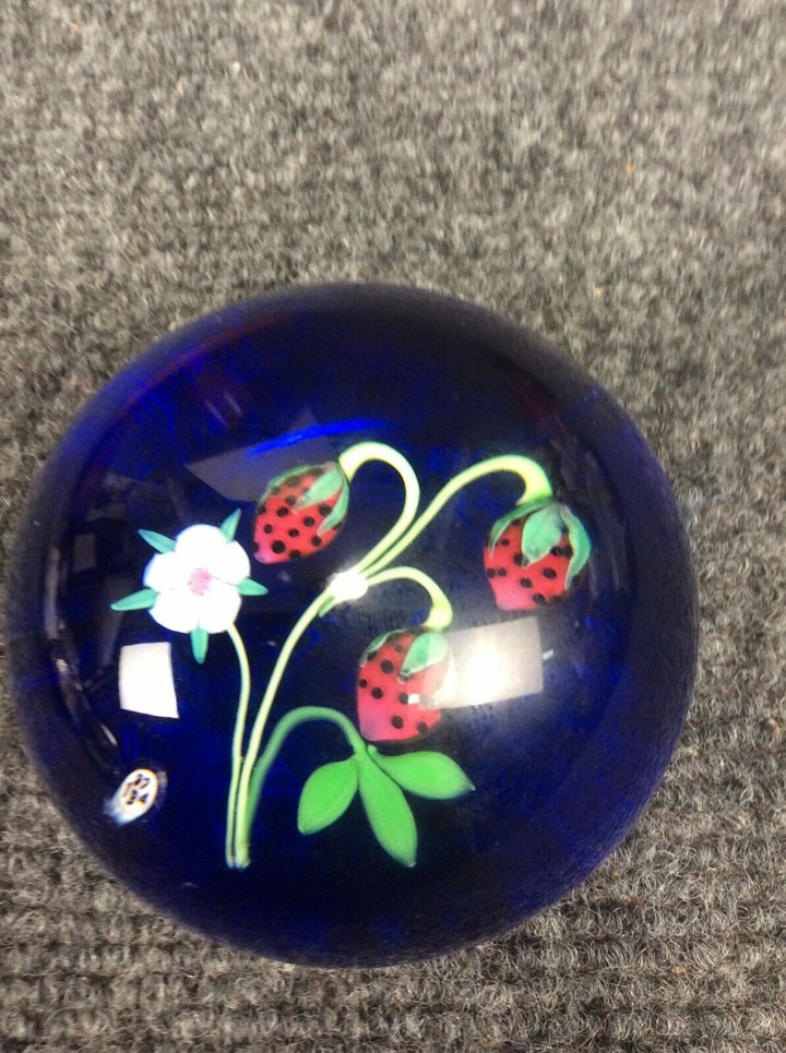 Vintage 1974 Baccarat limited edition strawberry glass paperweight