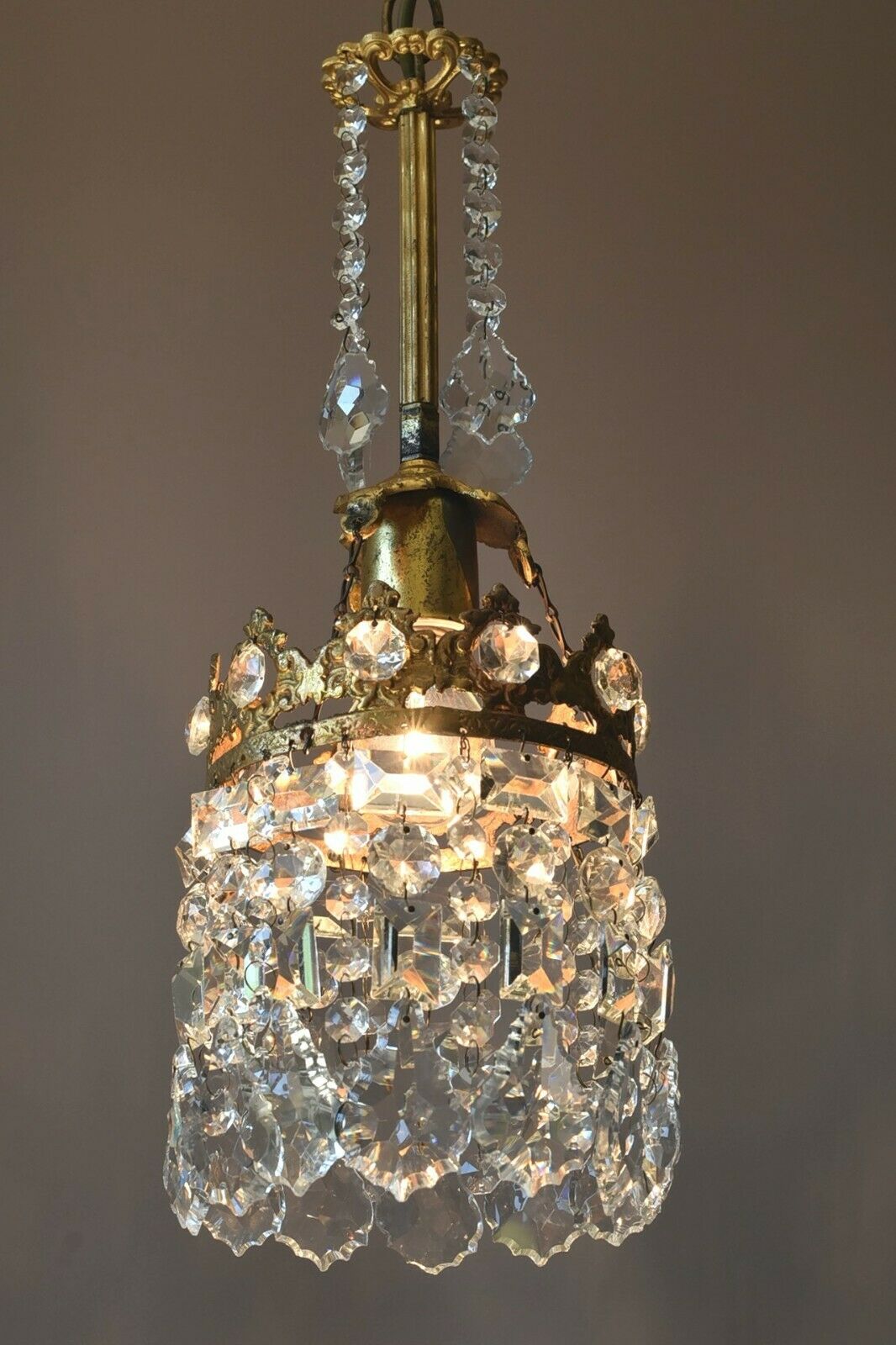 Shabby Chic Vintage Crystal Chandelier in Antique French Style, Home Lighting