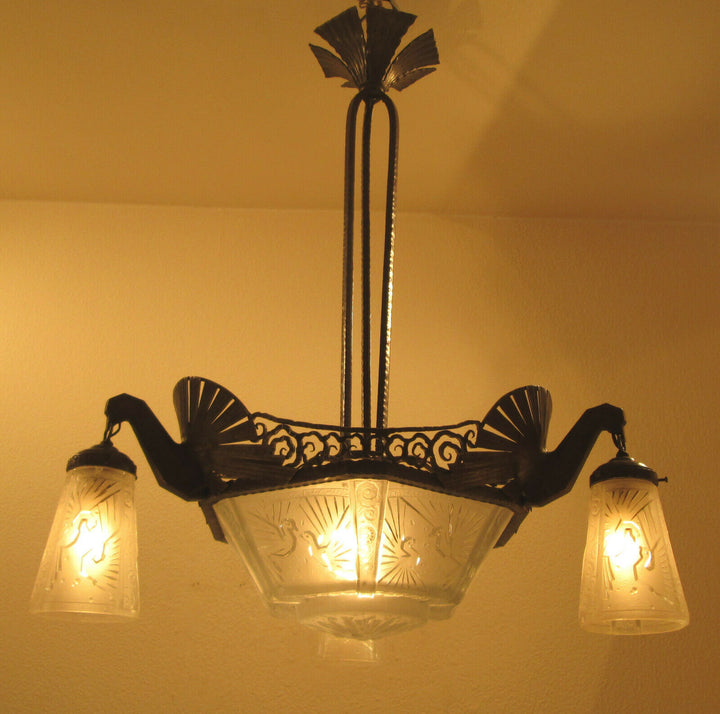 STUNNING FRENCH ART DECO CHANDELIER 1925-PEACOCKS-BY MULLER FRERES LUNEVILLE