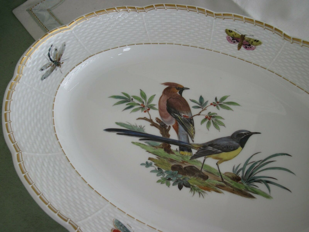 Schöne große Meissen Vorlege-Platte mit Vogel-Dekor und Insekten-Malerei