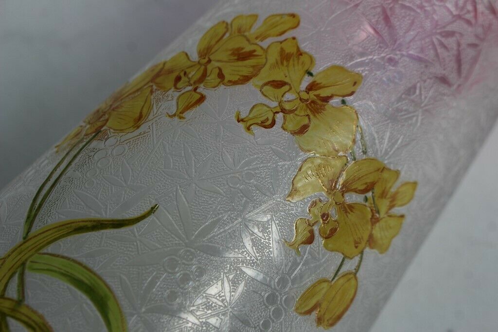 BACCARAT Vase cristal multicouche orchidées XIXe siècle (43580)