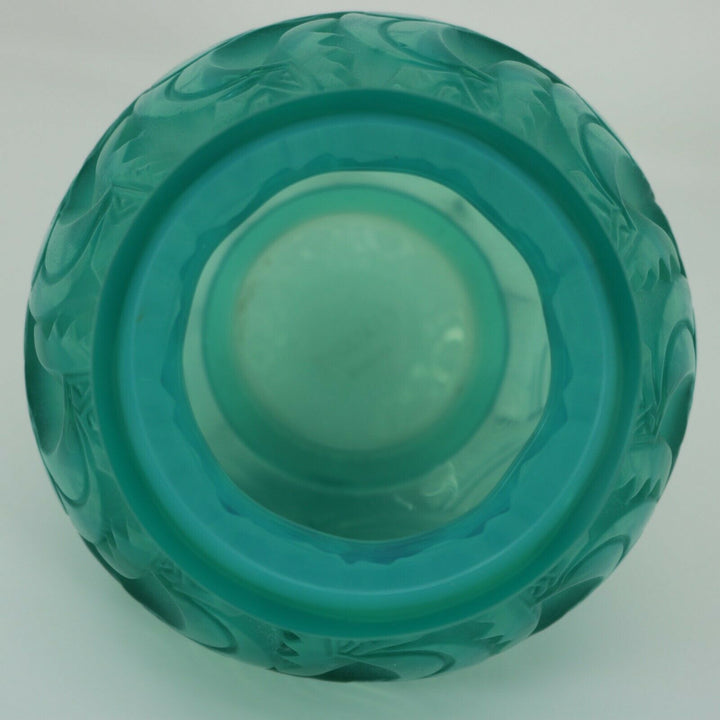 ルネ・ラリックの乳白ミント色ガラス花瓶「ル・マン」