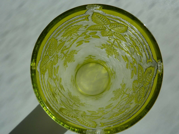 vase dégagé à l'acide de Baccarat cameo vase