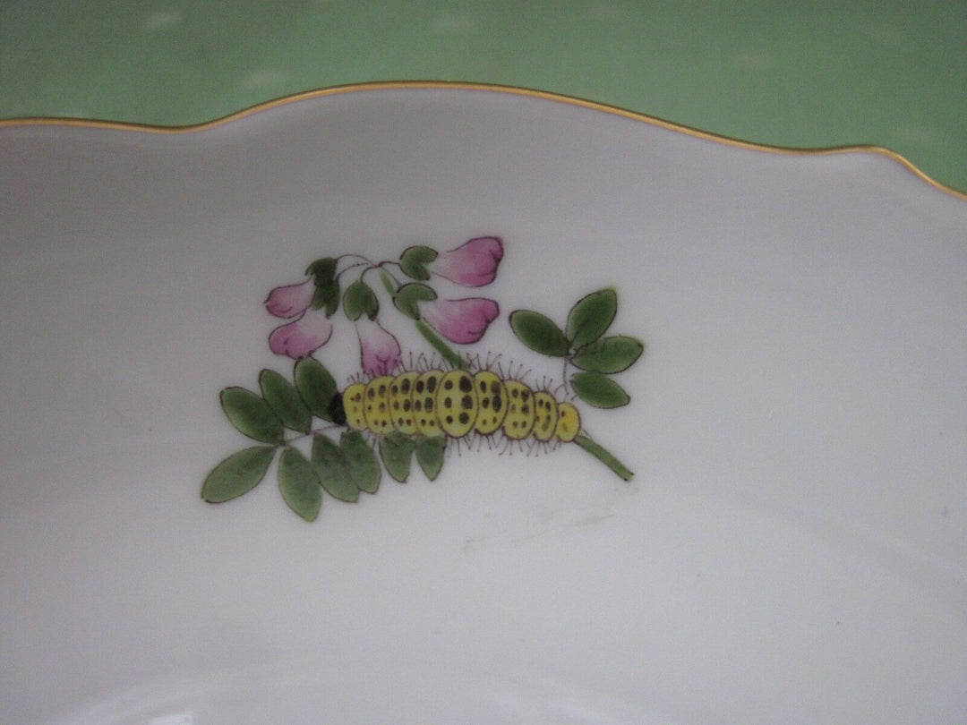Schöne Meissen Schale mit Schmetterlings und Raupen-Dekor