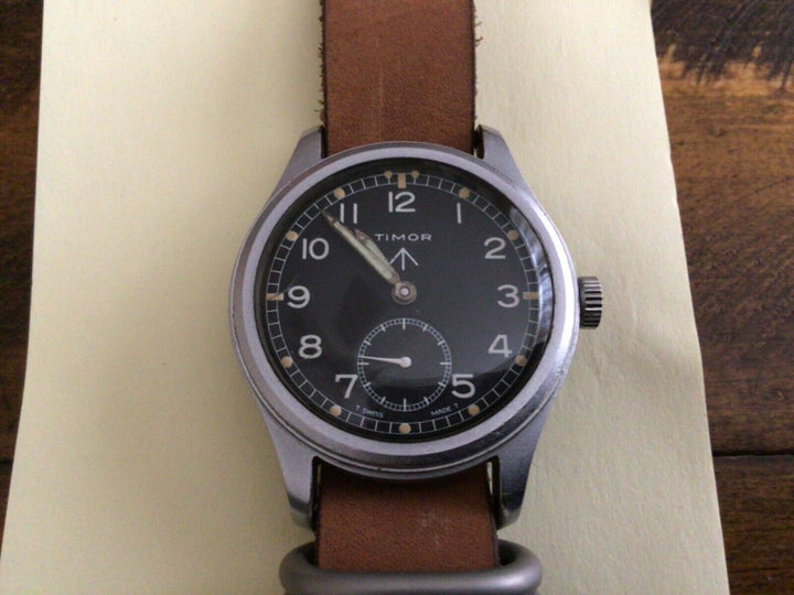 ティモール　WWW“ダーティ・ダース” 腕時計