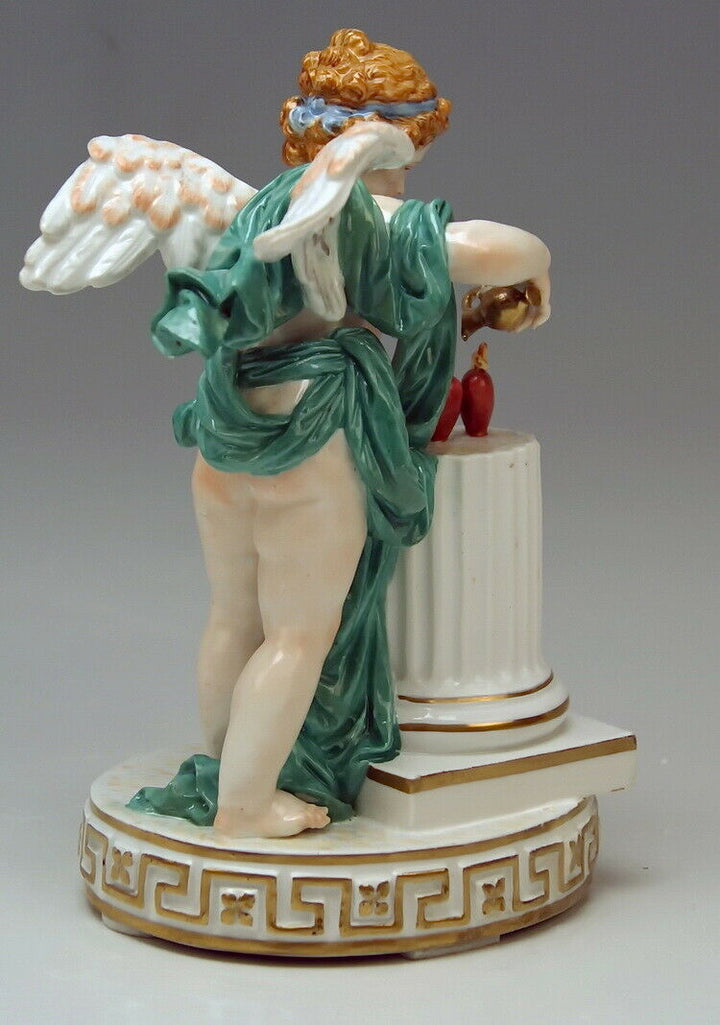 マイセン MEISSEN 邁森 DEVISEN KIND ACIER FIGUR JE LES METS A CALME MNR: G29 UM 1780