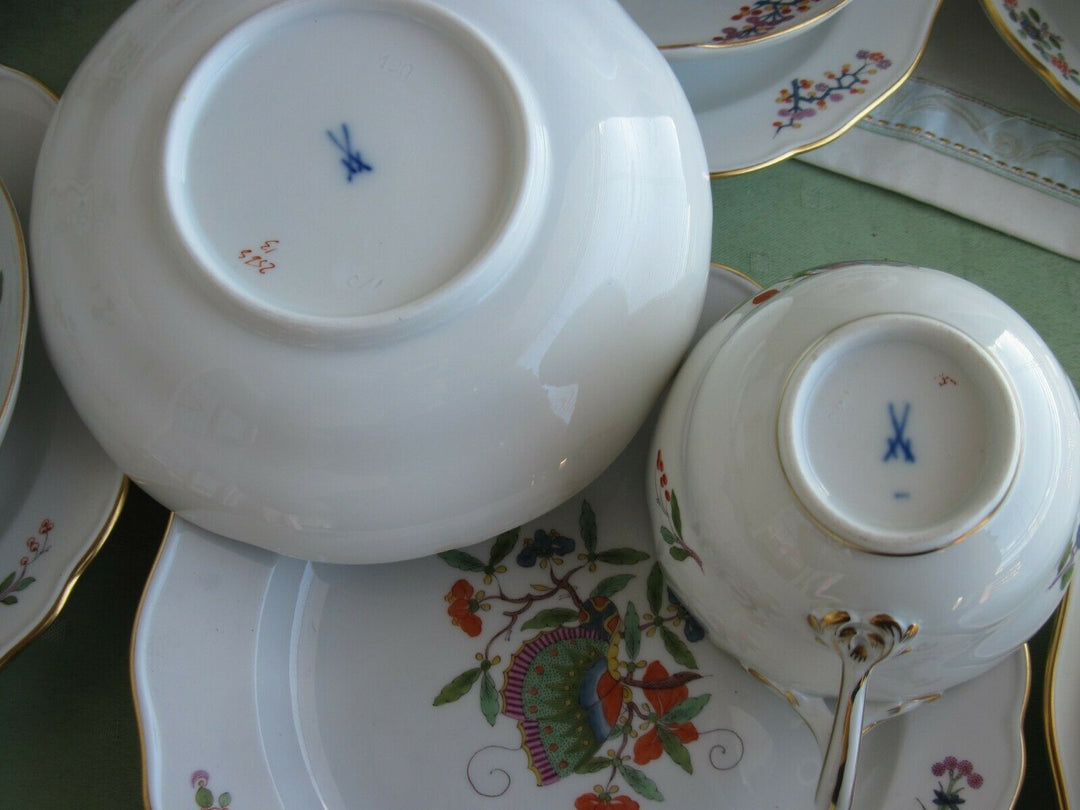 Schöne Meissen Sammeltasse in Dekor Japanischer Schmetterling