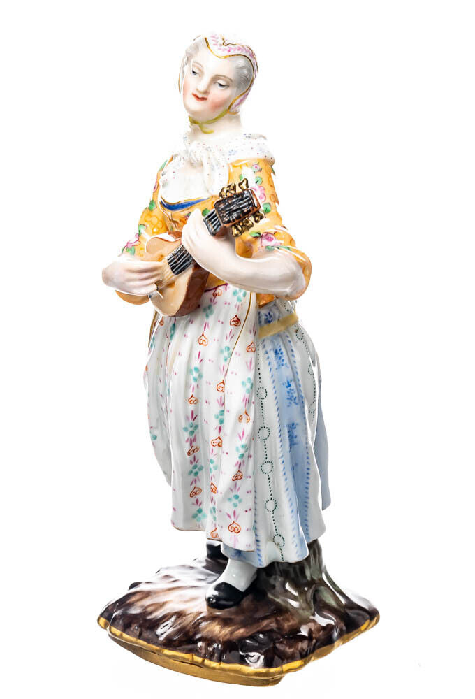 マイセン人形 マンドリンを持つ農婦  J.J. ケンドラー 1級品  モデル1248 1850-1924
