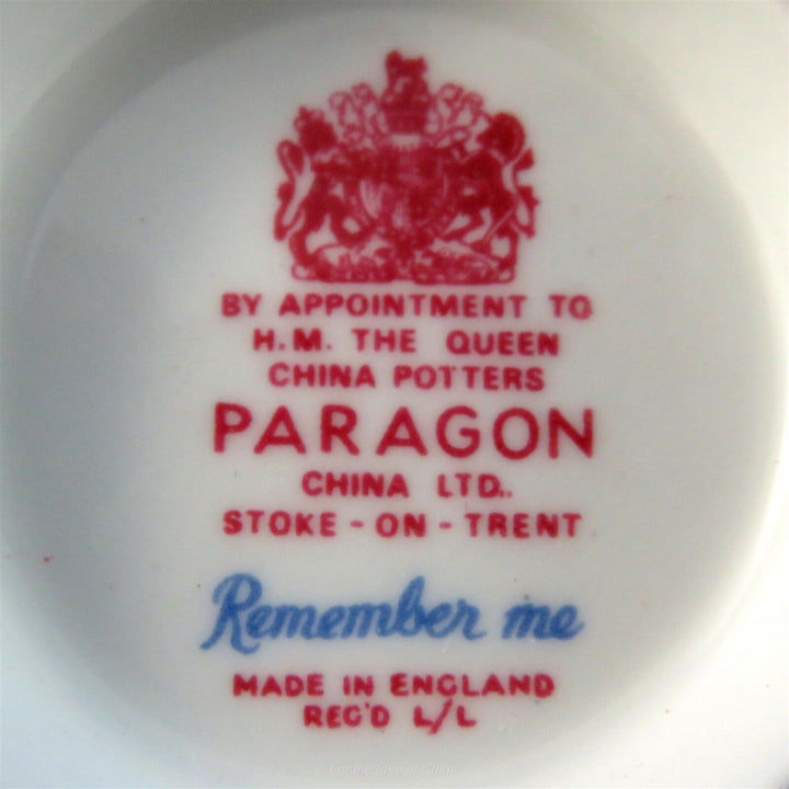 パラゴン　「忘れな草」のカップ&ソーサー