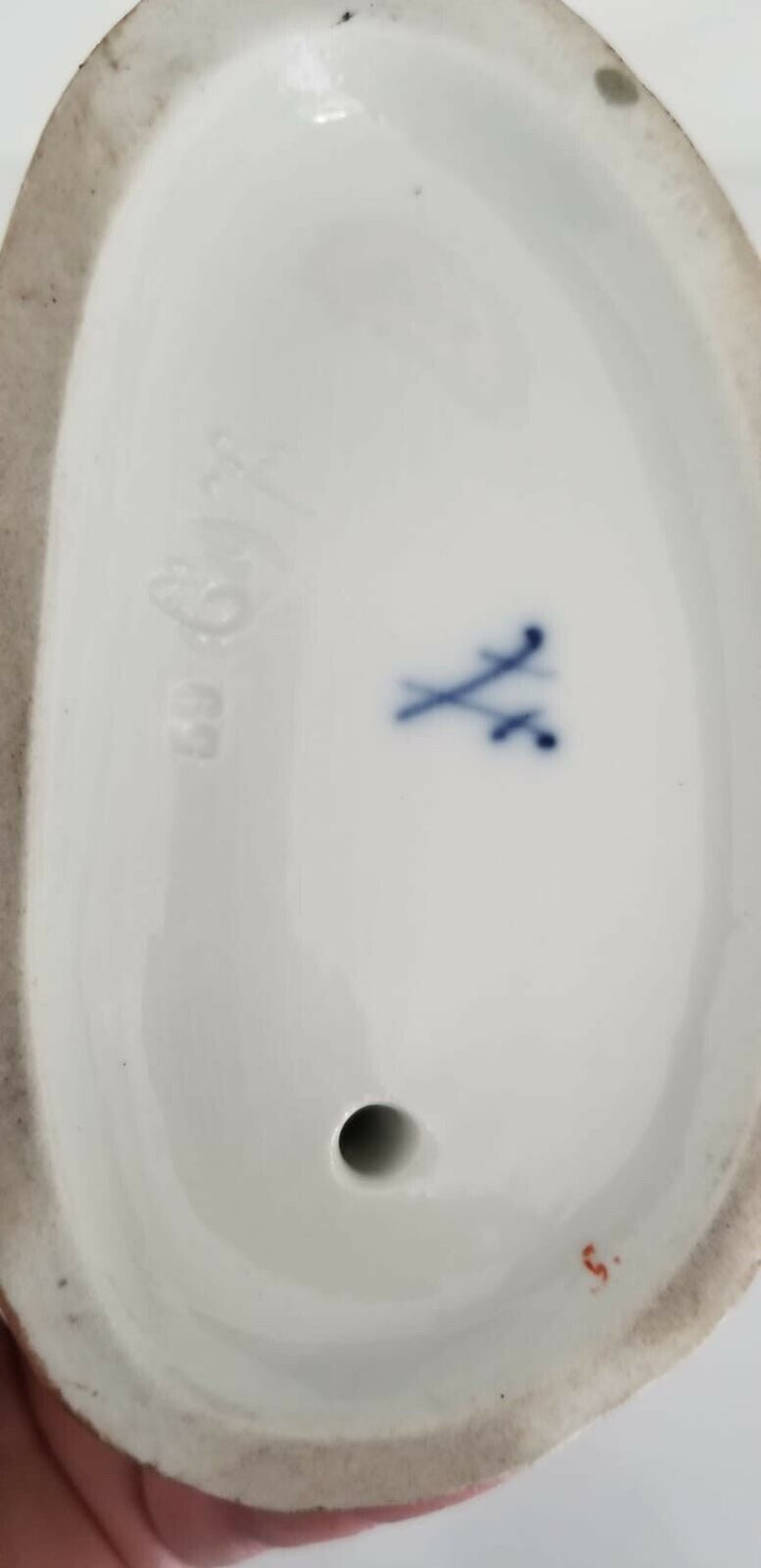 マイセン人形/フィギュリン　チョコレート職人の天使 四大元素シリーズ『火の寓意』ヨハン・ヨアヒム・ケンドラー原型作（1860年ころ）