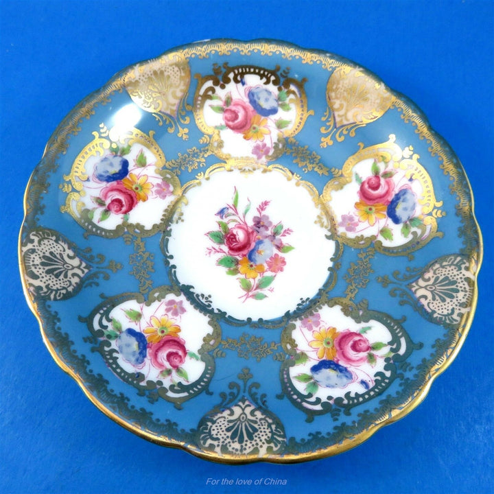 パラゴン　秀麗なブルーとリッチなゴールドの花柄カップ&ソーサー