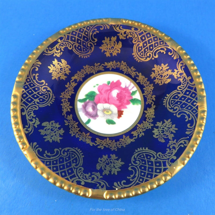 パラゴン　コバルト＆ゴールドカラーと花の模様のカップ&ソーサー