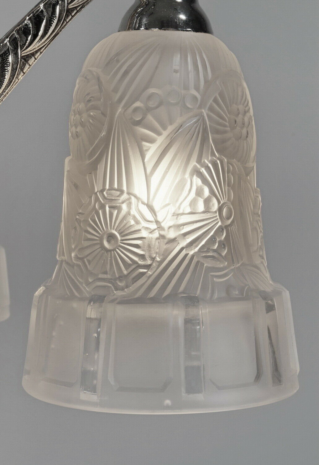 HETTIER & VINCENT : 1930 french art deco chandelier in nickel plated bronze