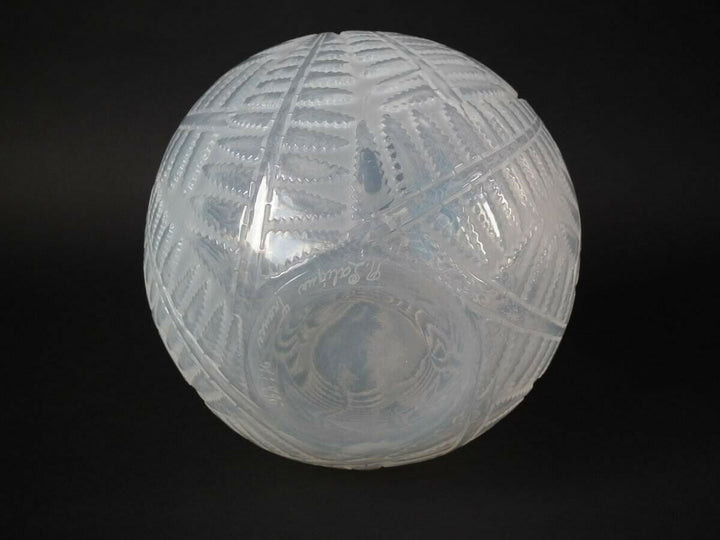 Rene Lalique Opalescent Glass 'Espalion' Vase