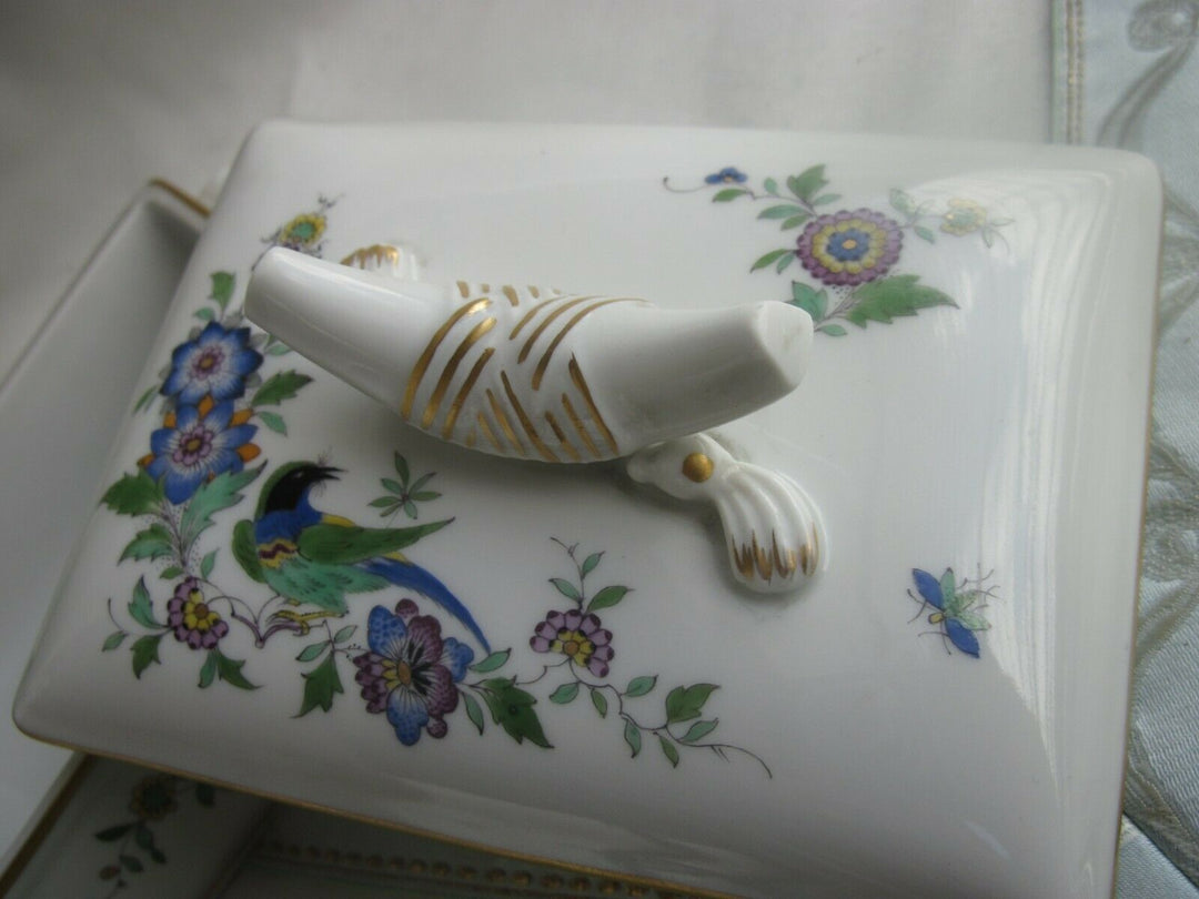 Schöne Meissen Tabak-Dose mit Vogel- un Felsmalerei