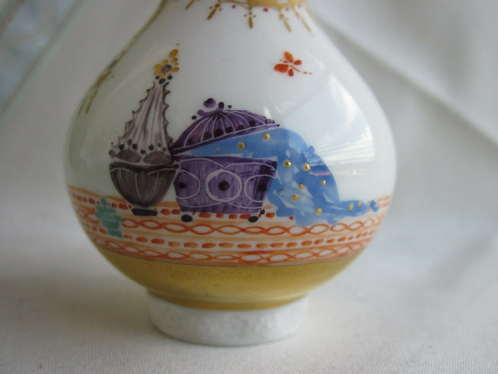 Schöne Meissen Tisch-Vase in Dekor 1001 Nacht