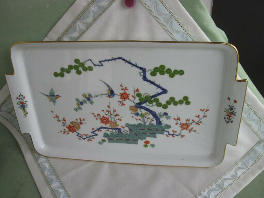 Schönes großes Meissen Tablett in Dekor Indisches Astmuster, drei Freunde
