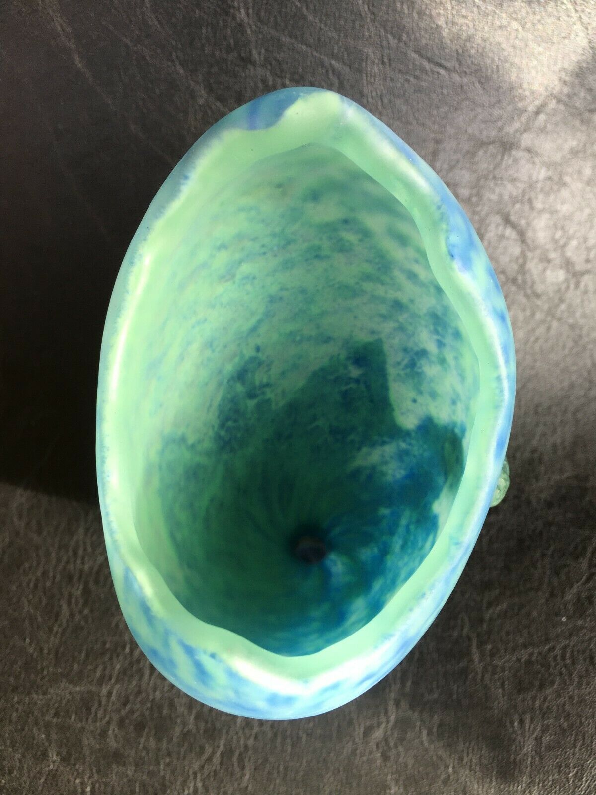 ドームナンシー （ドーム兄弟）カボションの水色花瓶 – アンティーク