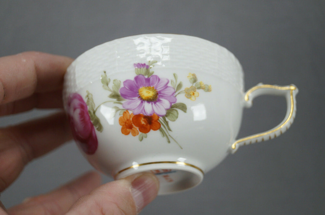 KPM Berlin Hand Painted Dresden Floral Butterfly & Gold Tea Cup & Saucer B