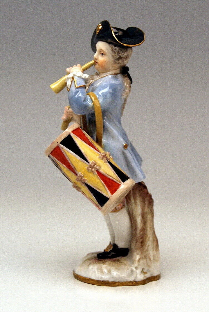 MEISSEN FIGUR GÄRTNER KIND KNABE FLÖTE TROMMEL GARDENER BOY FLUTE DRUM UM 1850