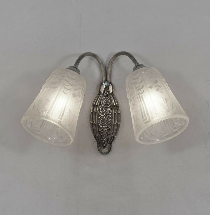 MOUYNET & MULLER : PAIR OF 1930 FRENCH ART DECO WALL SCONCES . lamp 1925 France
