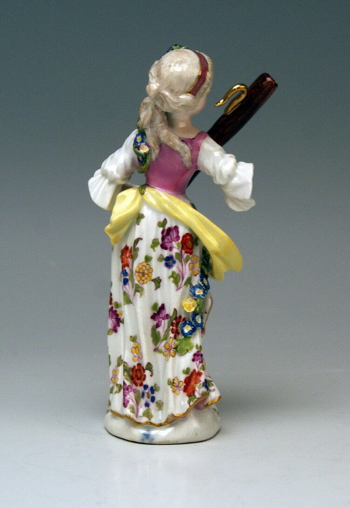 MEISSEN FIGUR マイセン MÄDCHEN MIT FAGOTT GIRL WITH BASSOON KAENDLER - UM 1770