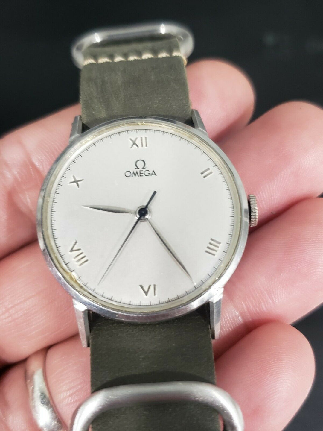 Rare Omega WW2 Military Men Roman Dial Vintage Watch Ref. 2220 /2 Cal. 30T2 SCPC