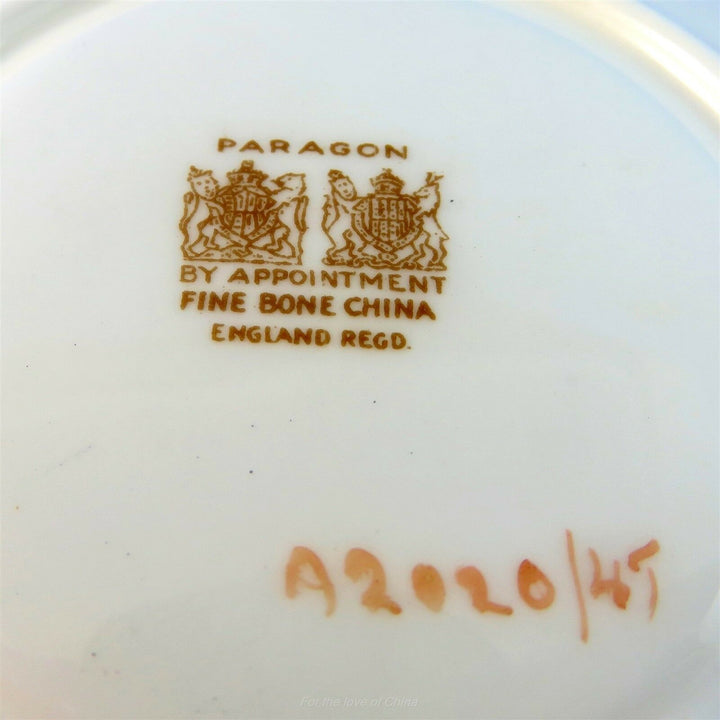 パラゴン　ライトピンクに輝くコーンフラワー　カップ&ソーサー