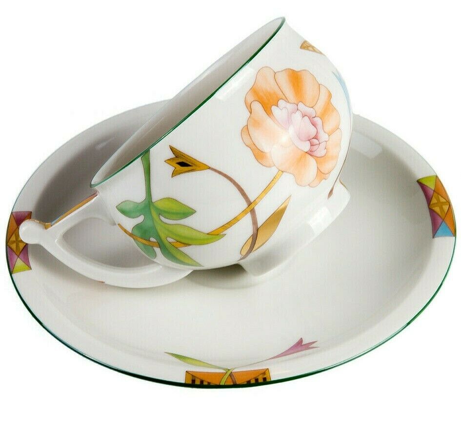 Laurentia Teacup and Saucer by Imperial Porcelain Russian Lomonosov China LFZ