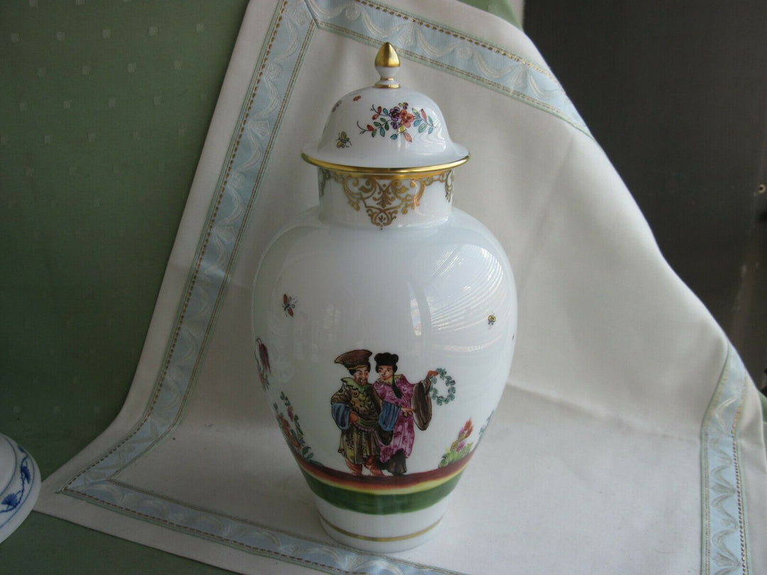 Schöne große Meissen Deckel-Vase mit Chinoiserie und Gold