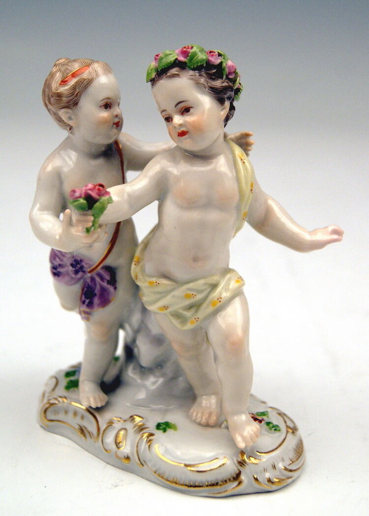 MEISSEN FIGUR GRUPPE TANZENDES PUTTI PAAR 2 OF DANCING CHERUBSMNR: 2990 UM 1900