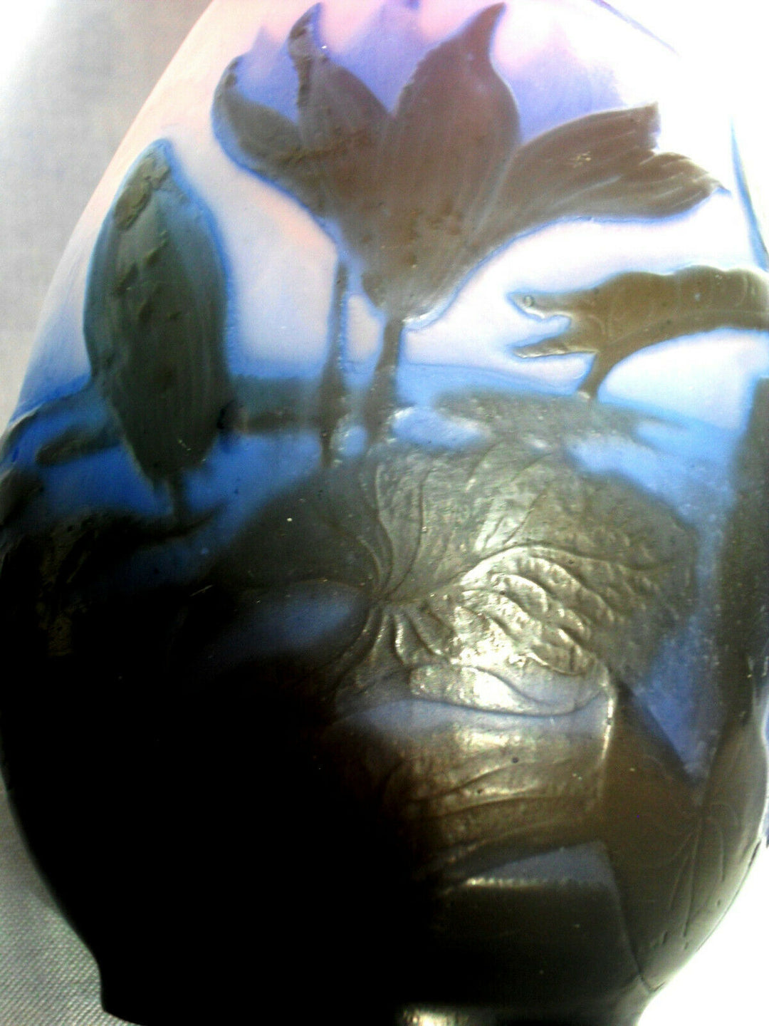 Joli vase Galle aux nenuphars, belles couleurs, parfait , era Daum 1900