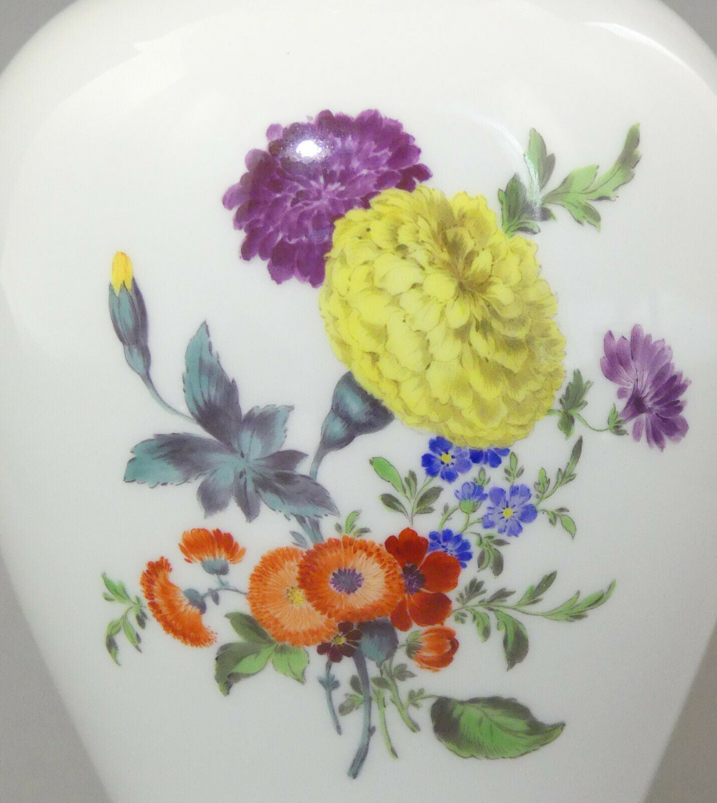 【未使用】マイセン コバルト フラワーブーケ 金彩 花絵 小物入れ 置物 蓋物 マイセン(Meissen)、蓋つき壺／花瓶、貿易シーン・花、1級品