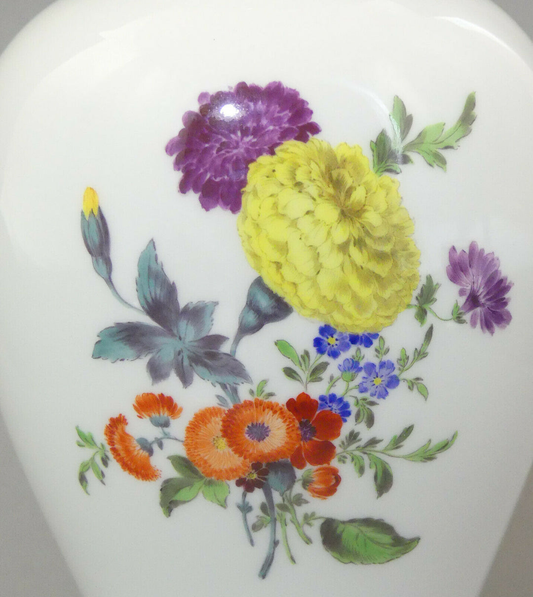 マイセン(Meissen)、蓋つき壺／花瓶、貿易シーン・花、1級品 – アンティークテーブルウェア