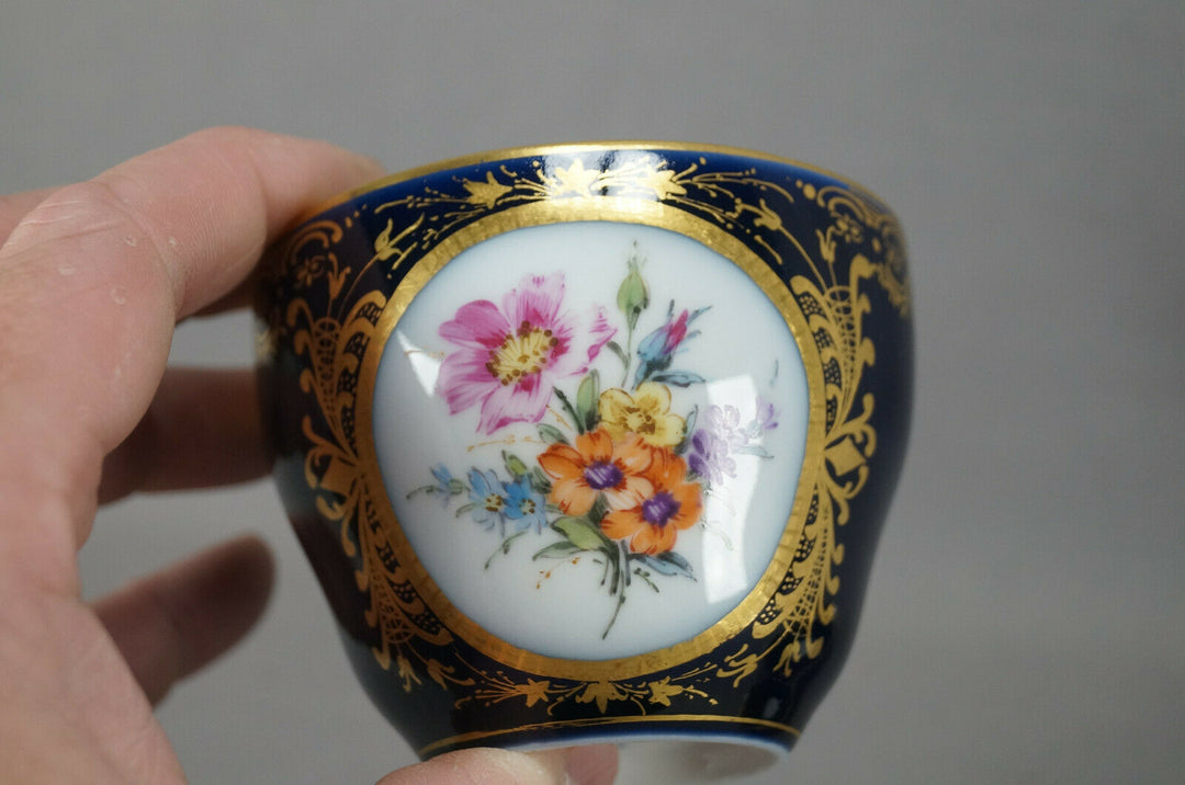 KPM Berlin Hand Painted Floral Floral Cobalt & Gold Tea Cup & Saucer E