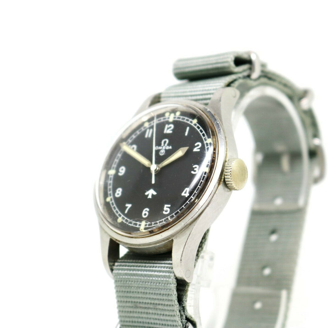 ヴィンテージ　オメガ　ミリタリーパイロットウォッチ　イギリス空軍RAF 6B/542フォットアロー　1953年製