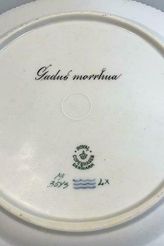 Royal Copenhagen Flora Danica Fish Plate No 19/3549.
