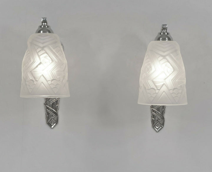 SCHNEIDER : PAIR OF 1930 FRENCH ART DECO WALL SCONCES .. lights lamp 1925 muller