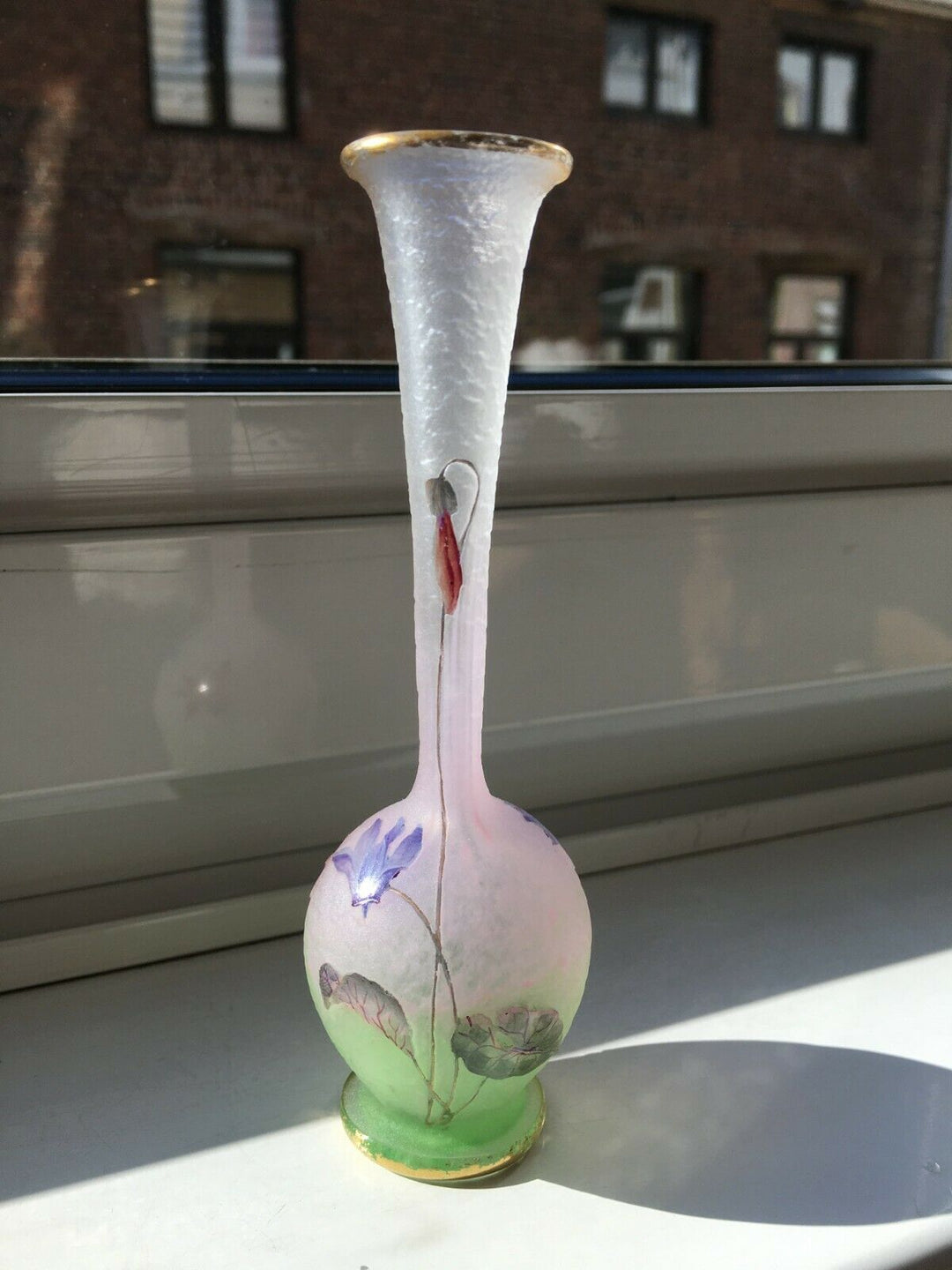 ドーム兄弟　ドームナンシー( DAUM NANCY)　シクラメンのツル首型花瓶