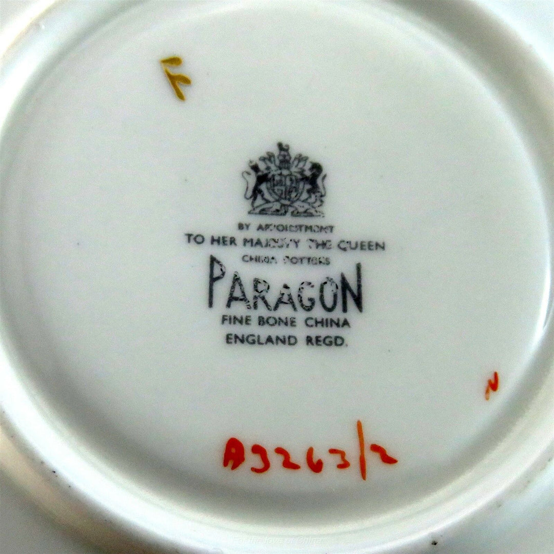 パラゴン　華麗な花＆イエローの縁のカップ&ソーサー