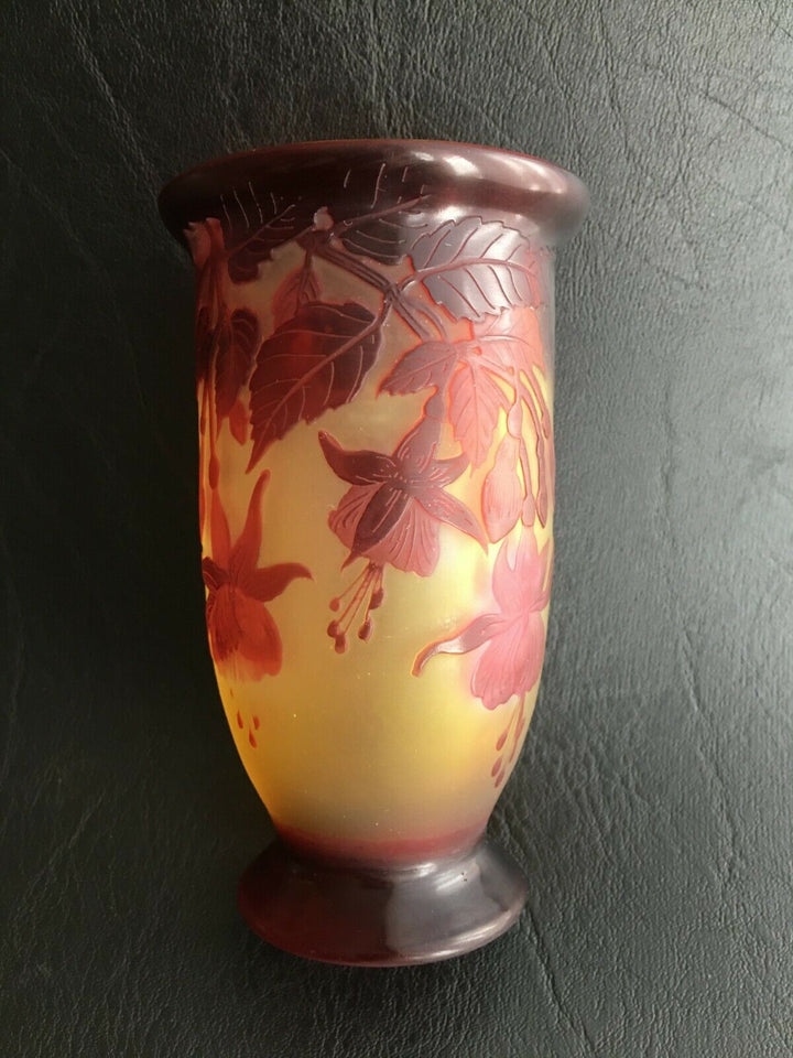 エミールガレ　フクシアの花の花瓶