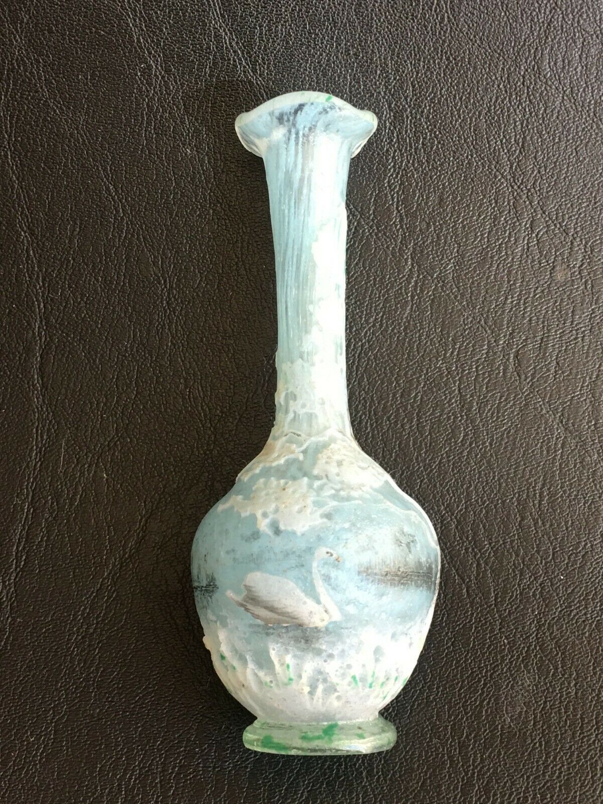 ドーム Daum 花瓶 魚 未使用品 ドーム兄弟(Daum Nancy) 白鳥と湖水風景の花瓶 ミニチュアール