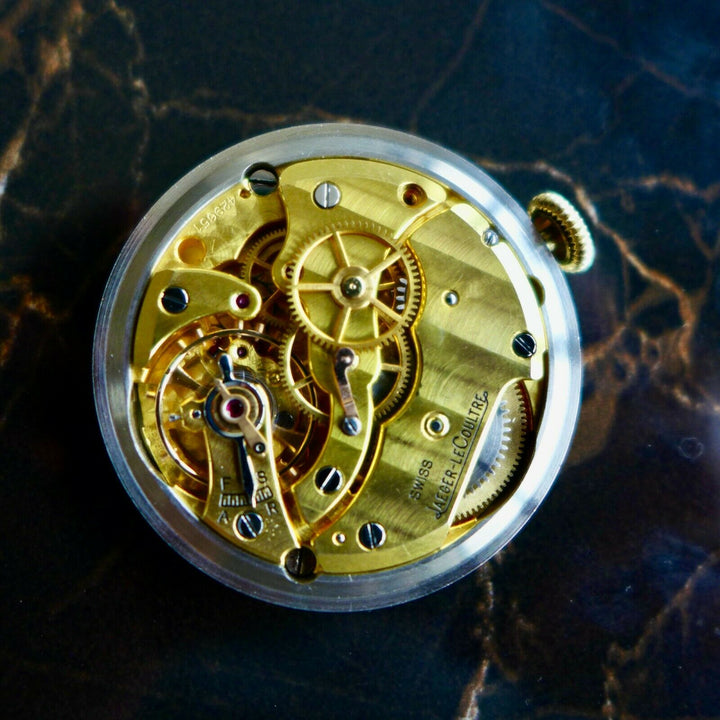 ジャガー　ルクルト　美しいヴィンテージ男性用腕時計　1940年代製　オーバーサイズ(36ｍｍ)　18K