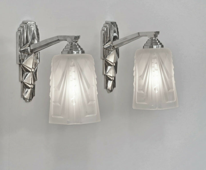 MULLER FRERES : PAIR OF 1930 FRENCH ART DECO WALL SCONCES ..... lights lamp 1925