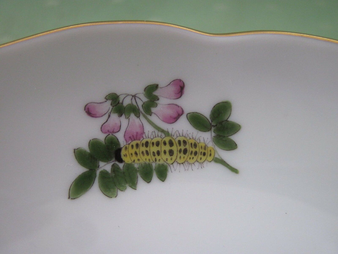 Schöne Meissen Schale mit Schmetterlings und Raupen-Dekor