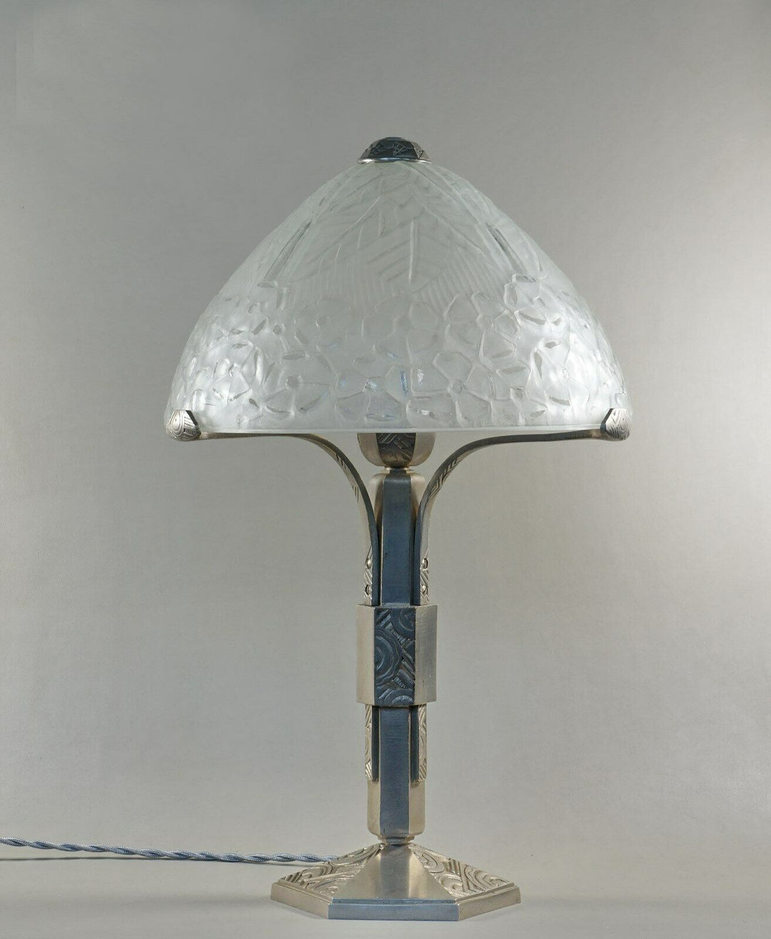 LARGE FRENCH ART DECO LAMP BY NICOLAS GILLEN . muller degué daum era 1930 France