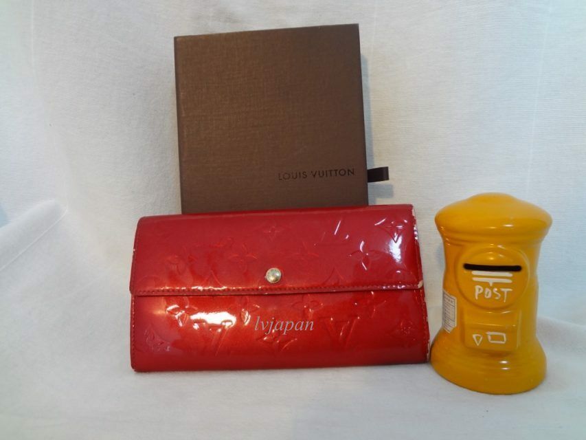 Authentic LOUIS VUITTON Vernis Long Wallet Red