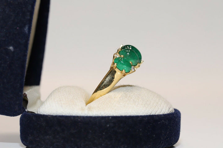 18K ナチュラルダイヤモンドとカボションカットエメラルドのリング
